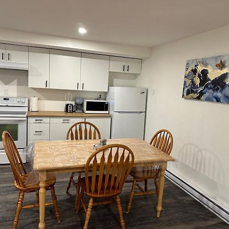 Central Halifax One Bedroom Apartment In Clayton Park Exteriör bild
