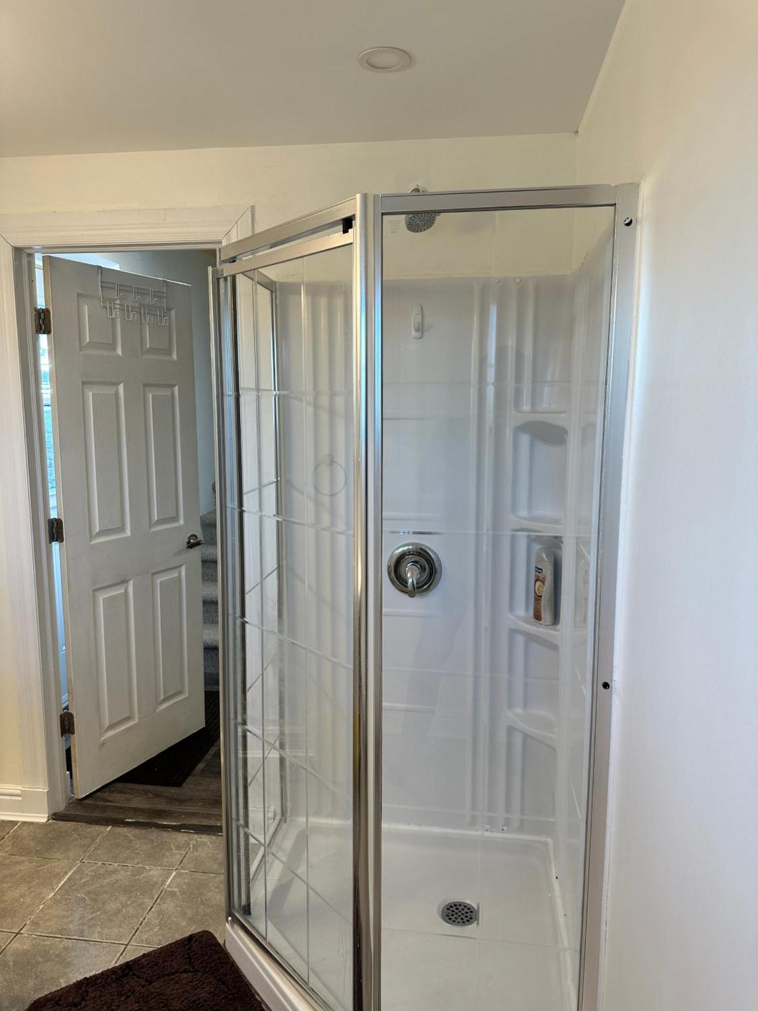 Central Halifax One Bedroom Apartment In Clayton Park Exteriör bild